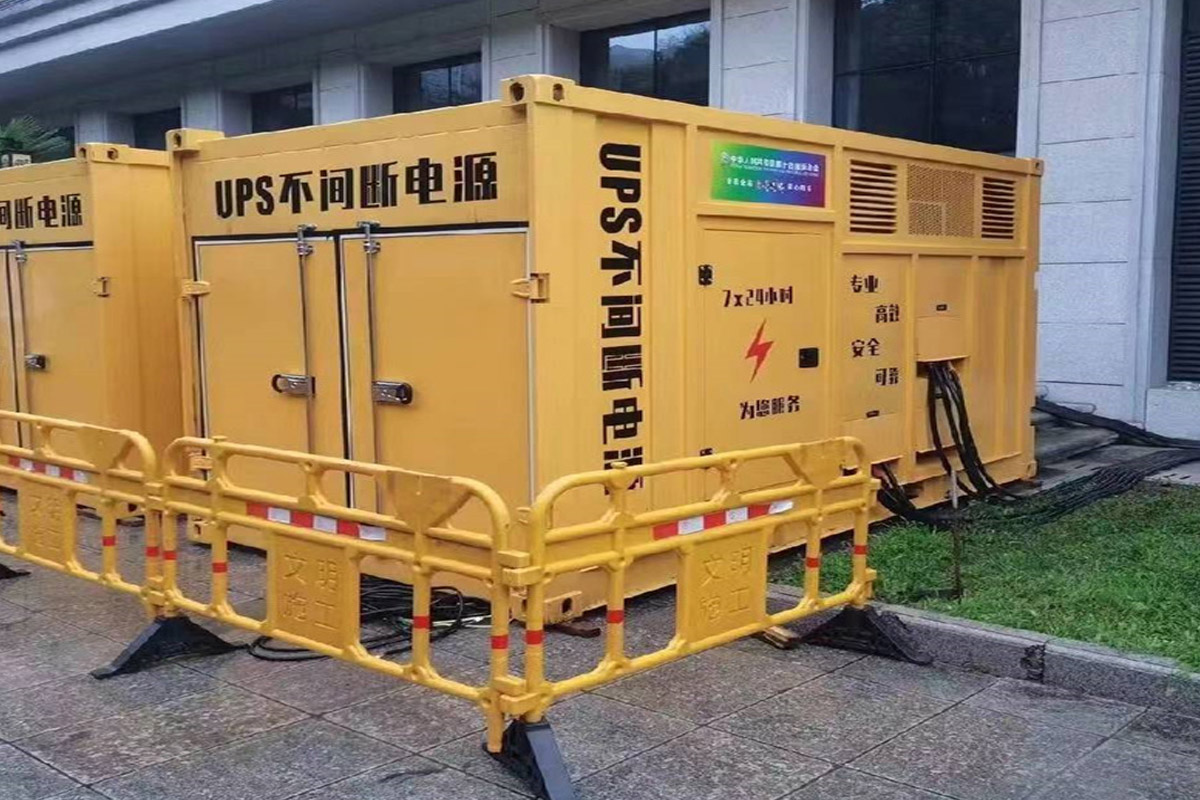 平江发电机租赁施工现场